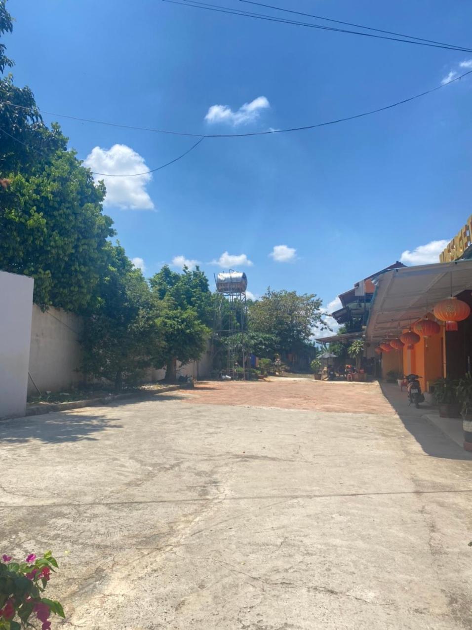 Hotel Khach San Ban Me Xanh Buon Ma Thuot Exterior foto
