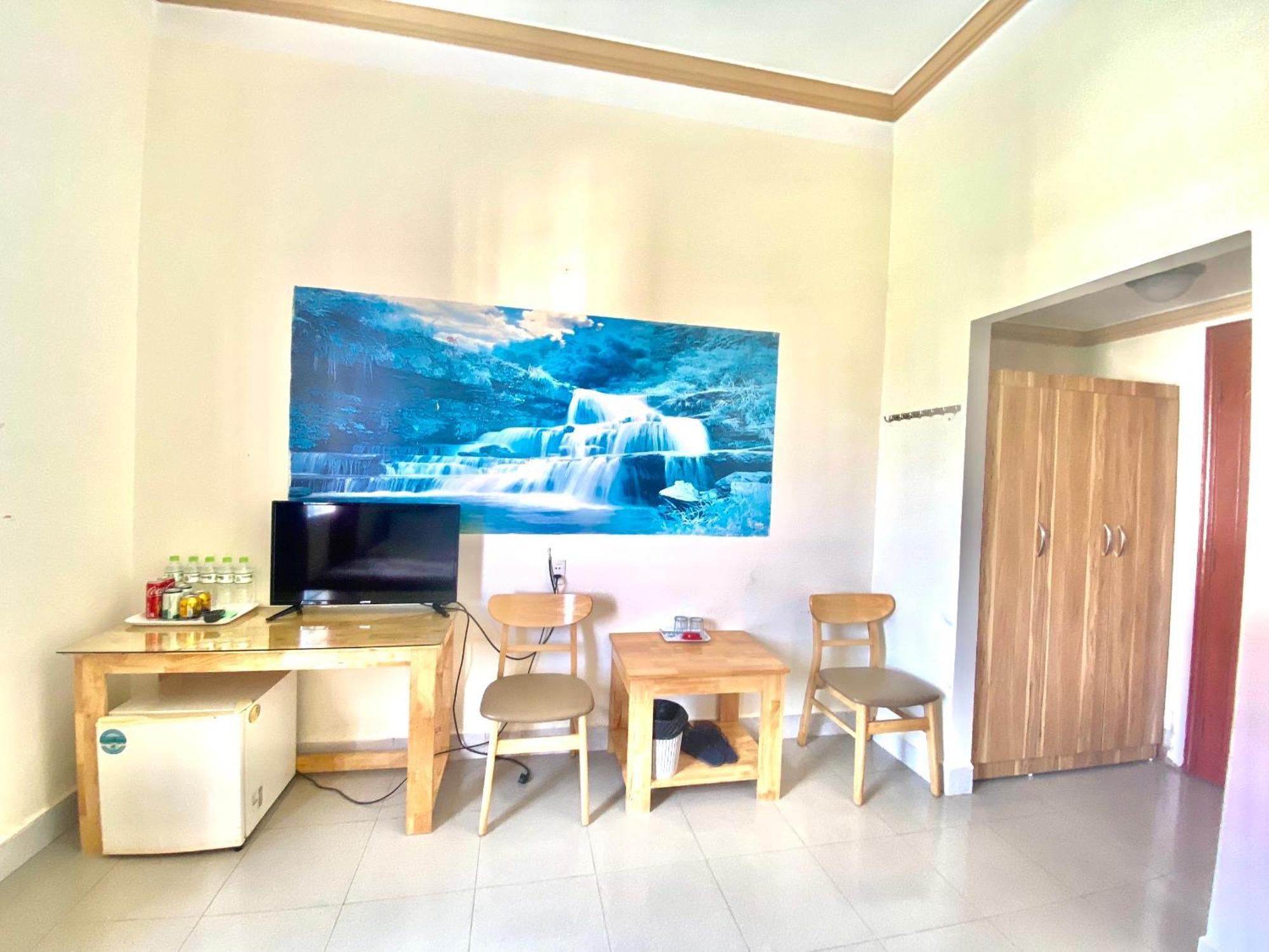 Hotel Khach San Ban Me Xanh Buon Ma Thuot Exterior foto