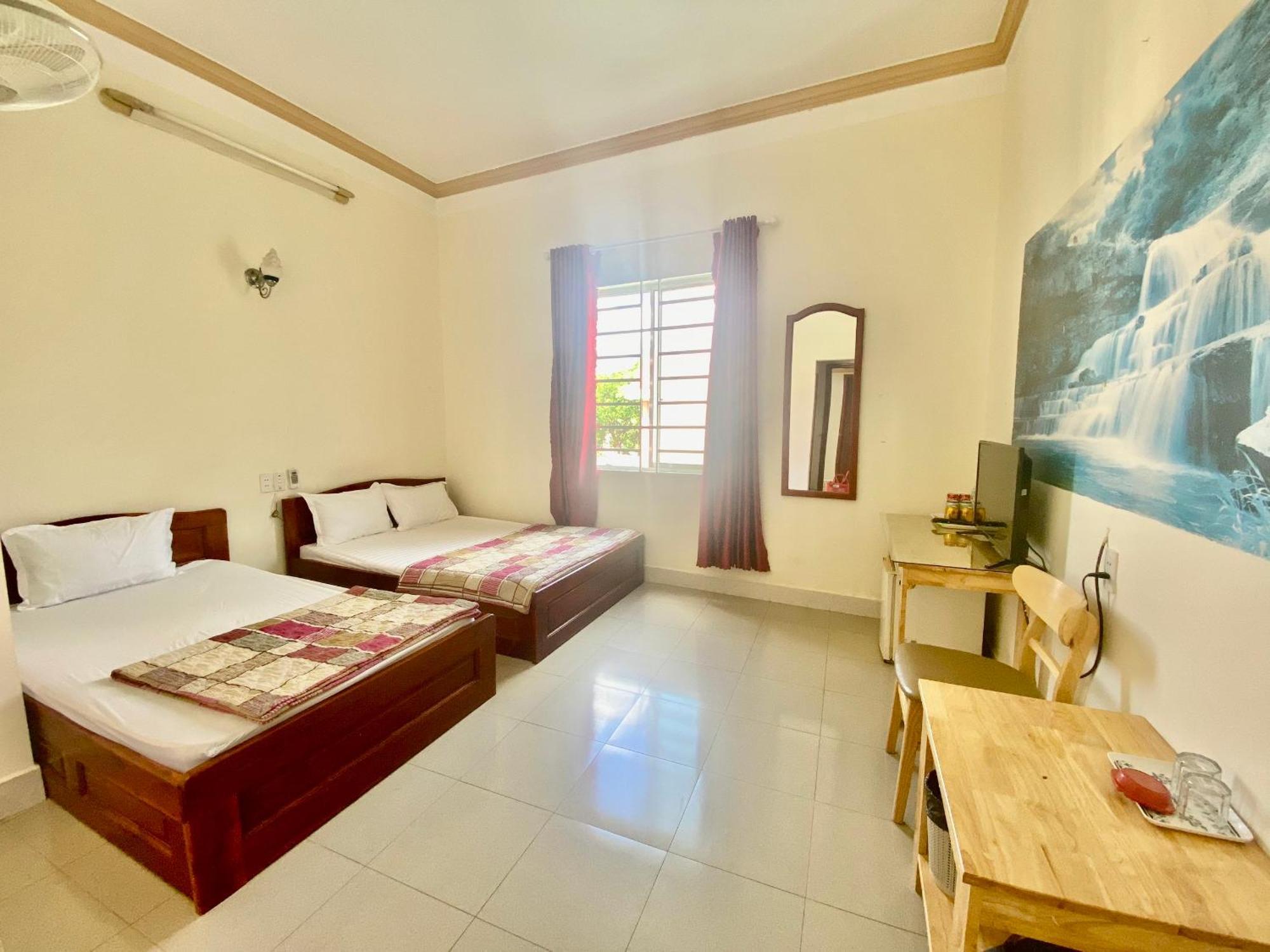 Hotel Khach San Ban Me Xanh Buon Ma Thuot Exterior foto