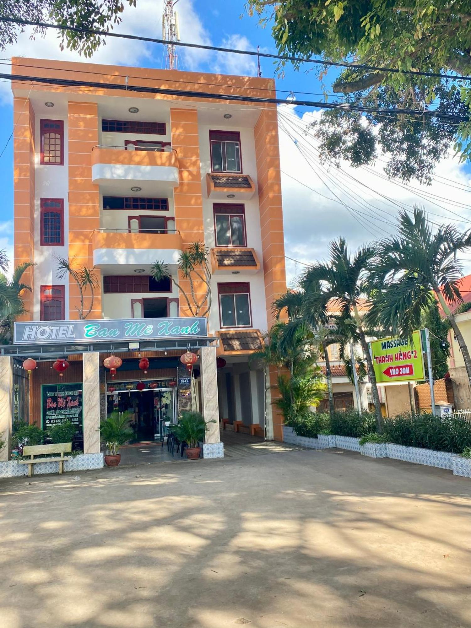 Hotel Khach San Ban Me Xanh Buon Ma Thuot Exterior foto